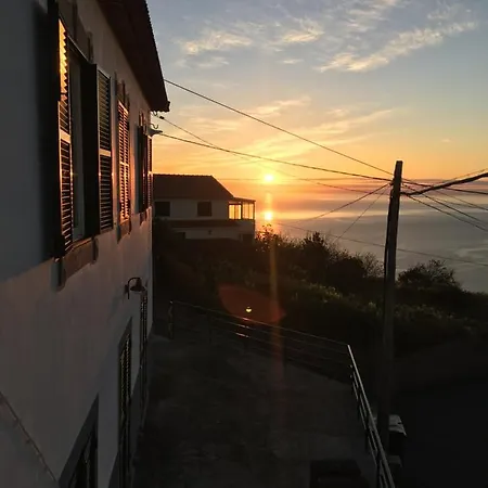 Paradise View Semesterbostad *